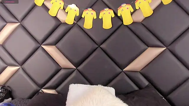 AdrianaHarlow online show from 10, 7, 2026