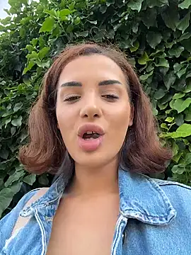 chloenyx online show from 3, 6, 2026