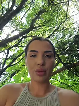 chloenyx online show from 15, 7, 2026