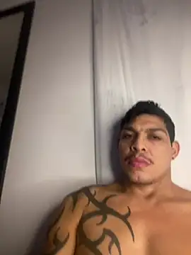 Tatuadomoreno23cm online show from 4, 7, 2026