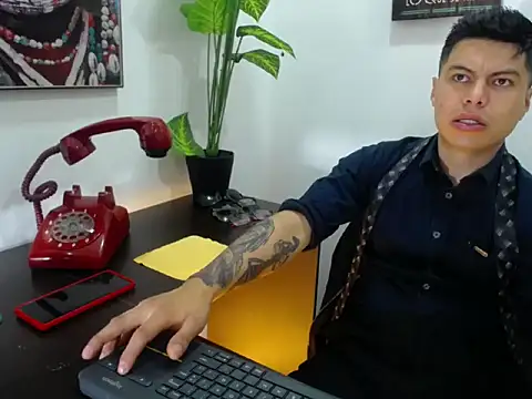 AquilesTaylor online show from 13, 7, 2026