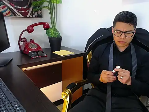 AquilesTaylor online show from 20, 7, 2026