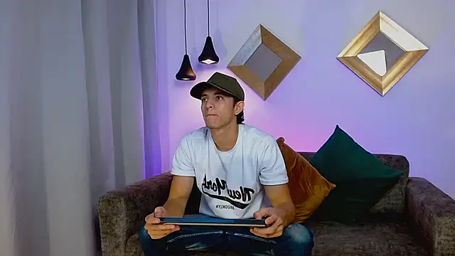AxelFalconn online show from 3, 6, 2026