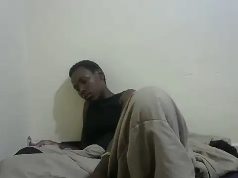 Snapshot of cute_avy0 chatting on 2, 7, 2026 cute avy0 online show from 2, 7, 2026