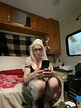 SexyHaileyxoxo online show from 13, 7, 2026
