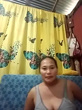 Snapshot of Queenslay chatting on 8, 7, 2026 Queenslay online show from 8, 7, 2026