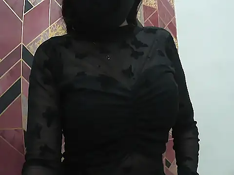 Snapshot of Hot-Roshni chatting on 8, 6, 2026 Hot-Roshni online show from 8, 6, 2026