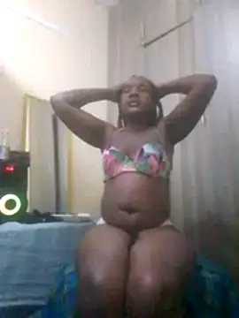Snapshot of Creamymom4 chatting on 13, 7, 2026 Creamymom4 online show from 13, 7, 2026