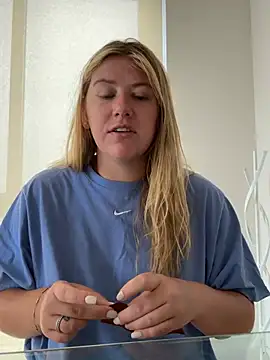 allyanalangell online show from 18, 7, 2026