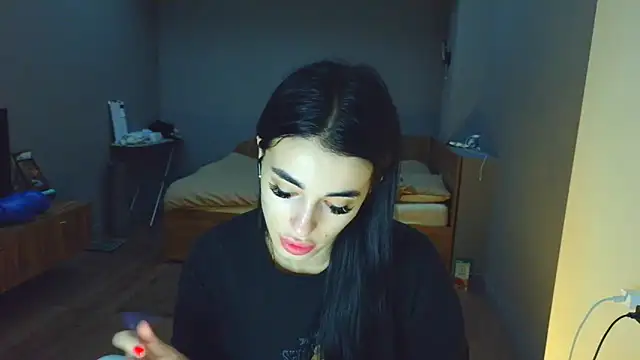 Eva Mersi online show from 2, 6, 2026