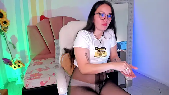 Snapshot of Emma_lakshmi chatting on 18, 7, 2026 Emma lakshmi online show from 18, 7, 2026