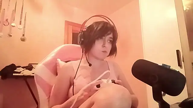 bunnyhoneylovehands online show from 11, 6, 2026