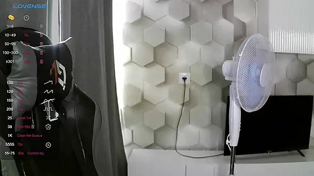 Snapshot of Emilia_Jack_Carvel chatting on 7, 7, 2026 Emilia Jack Carvel online show from 7, 7, 2026