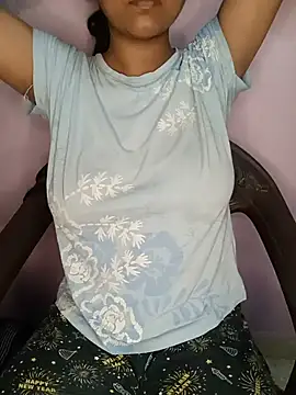 Snapshot of MissRiyaLive chatting on 8, 7, 2026 MissRiyaLive online show from 8, 7, 2026