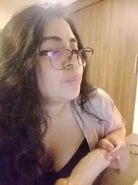 Roxxy Sade online show from 11, 6, 2026