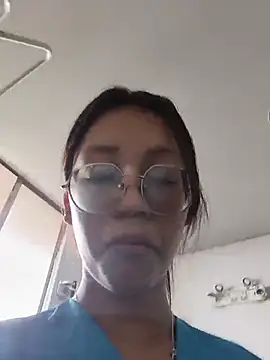 scarlett moon 8 online show from 2, 7, 2026