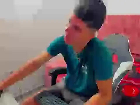 elvis luciano online show from 4, 6, 2026