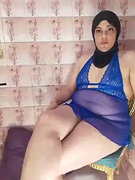 LenaQPeach online show from 25, 6, 2026