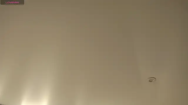 AlanaHurd  online show from 3, 6, 2026