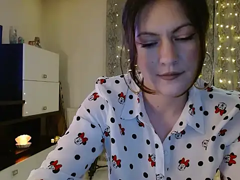LoraBelle12 online show from 3, 6, 2026