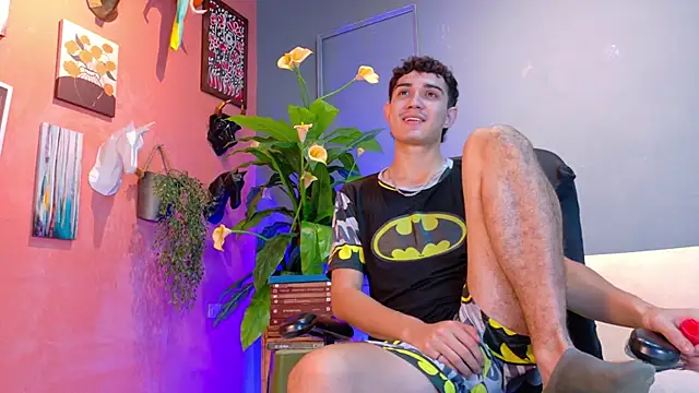 aalejo gray online show from 3, 6, 2026