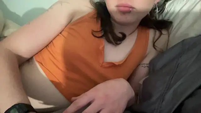 l0r3l4i  online show from 5, 6, 2026