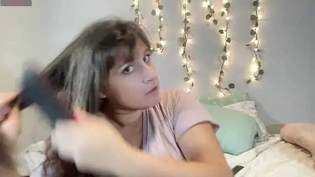 Snapshot of maddiliz chatting on 29, 11, 2025 maddiliz online show from 29, 11, 2025