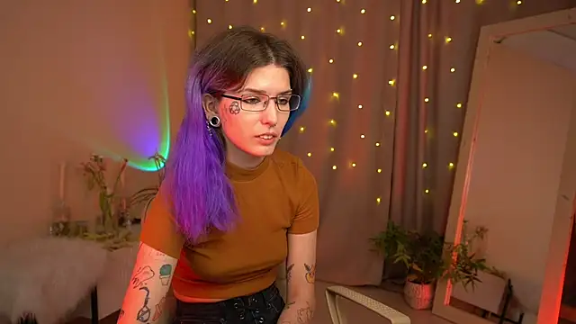 Snapshot of Lain_Root chatting on 12, 6, 2026 Lain Root online show from 12, 6, 2026