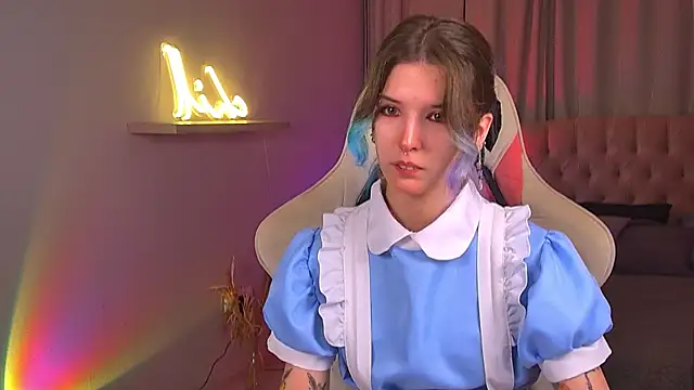 Snapshot of Lain_Root chatting on 7, 7, 2026 Lain Root online show from 7, 7, 2026