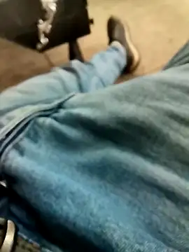 Snapshot of Singlemaleforcouples chatting on 20, 12, 2024 Singlemaleforcouples online show from 20, 12, 2024