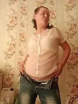 KellyCarter  online show from 10, 6, 2026