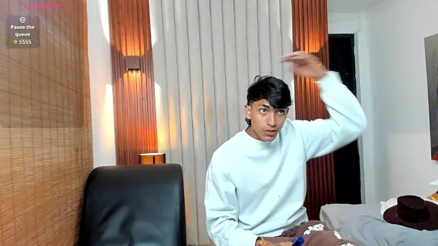 Snapshot of myke_tucker chatting on 2, 7, 2026 myke tucker online show from 2, 7, 2026