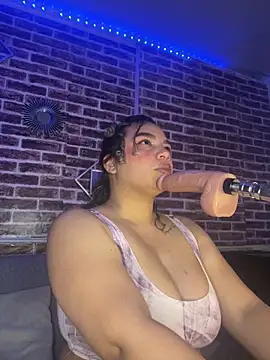 Snapshot of emma_bdsm_ chatting on 4, 6, 2026 emma bdsm online show from 4, 6, 2026