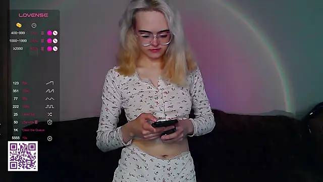 Oxcy Secret online show from 18, 6, 2026