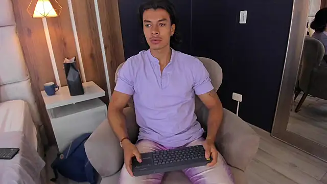 LycanMushu online show from 18, 7, 2026