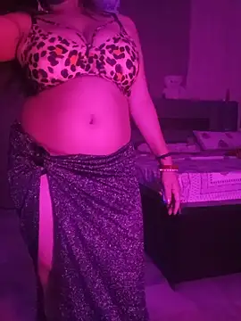 Yours Stepmom online show from 18, 6, 2026