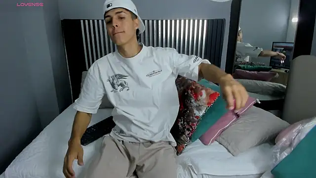 Axel Mendozaa online show from 3, 7, 2026