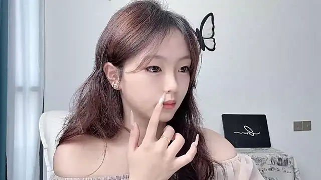 Snapshot of wenwen8888 chatting on 8, 7, 2026 wenwen8888 online show from 8, 7, 2026