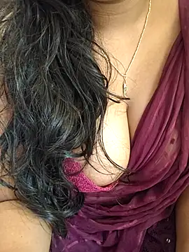 Snapshot of telugubigboobs__P chatting on 8, 7, 2026 telugubigboobs P online show from 8, 7, 2026