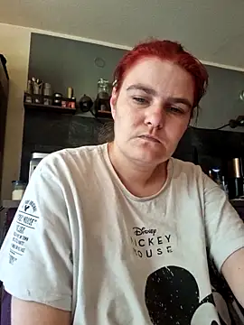 GoldenWifee online show from 19, 6, 2026