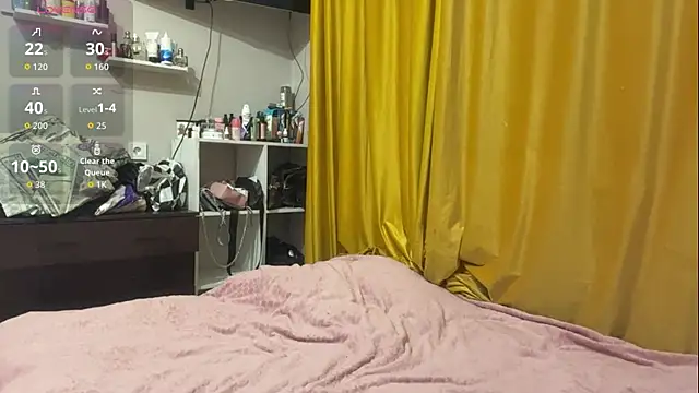 moonluv33 online show from 10, 7, 2026