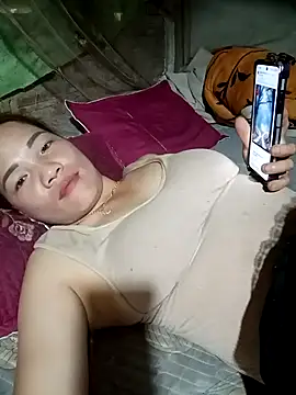 Snapshot of Eirlys-baby chatting on 13, 7, 2026 Eirlys-baby online show from 13, 7, 2026