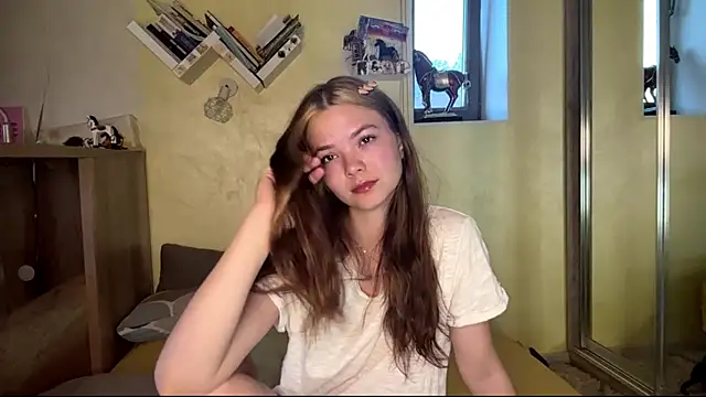 AvrilGillig online show from 11, 6, 2026