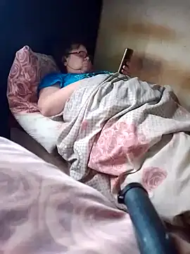 oksana72 online show from 22, 10, 2025