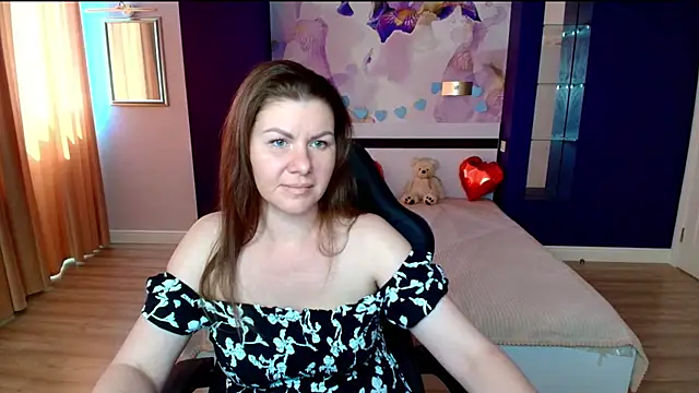 LunaKissesx online show from 27, 6, 2026