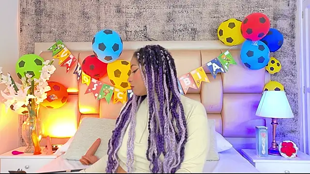 Aria Peach  online show from 24, 6, 2026