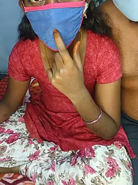 Snapshot of sweet_saranya chatting on 7, 8, 2026 sweet saranya online show from 7, 8, 2026