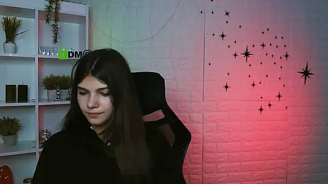 kiaraa belle online show from 17, 6, 2026