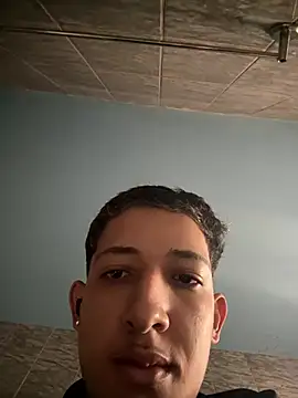 henr1ck23cm online show from 9, 6, 2026