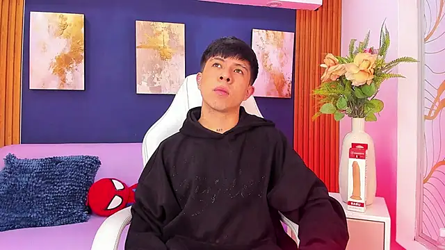 Mathyw Mont online show from 7, 8, 2026